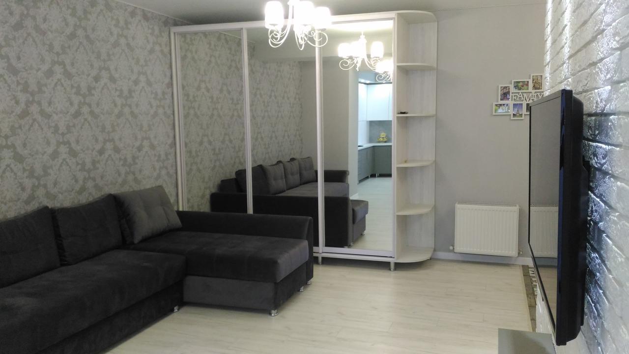 Apartament Lux Sect. Riscani キシナウ エクステリア 写真