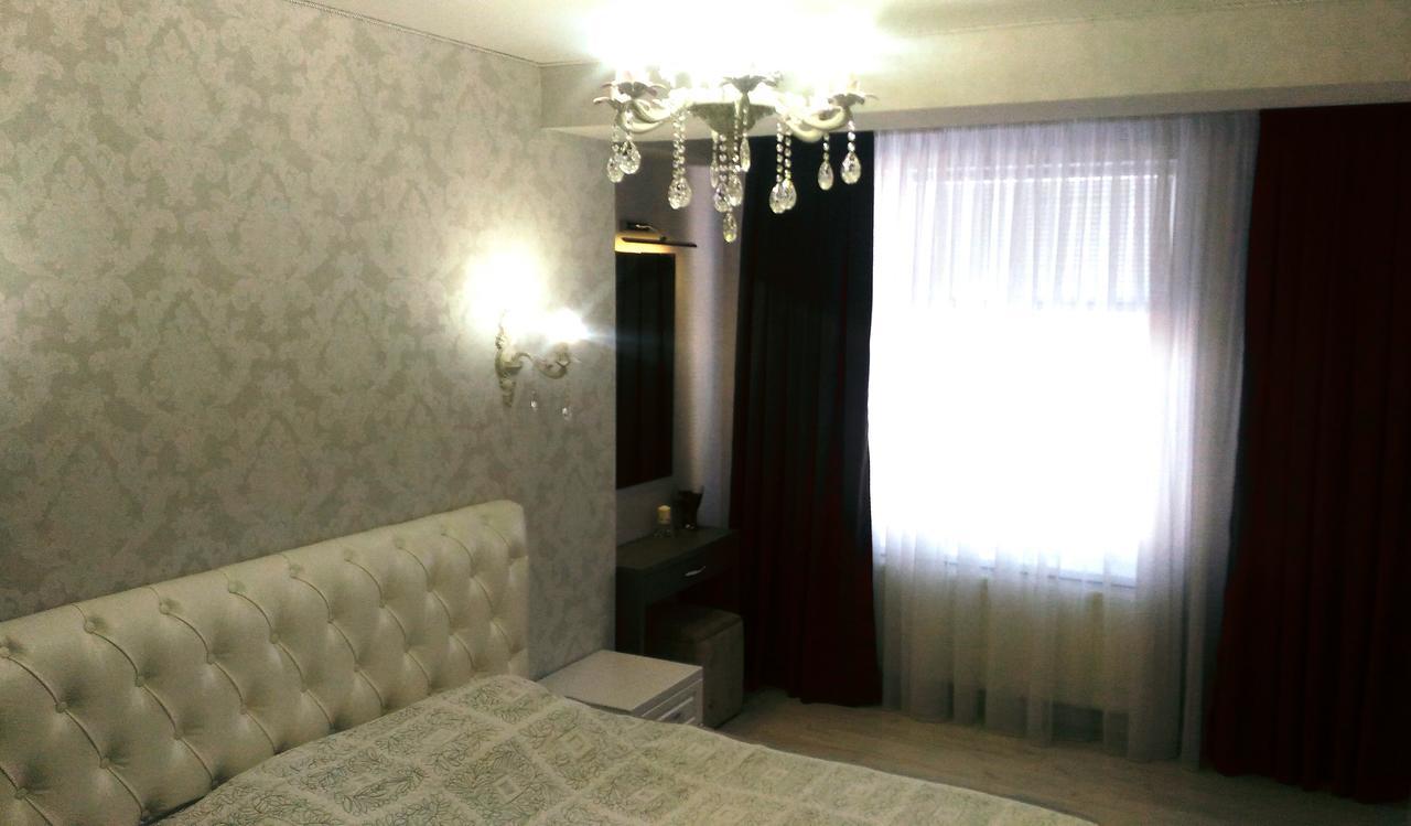 Apartament Lux Sect. Riscani キシナウ エクステリア 写真